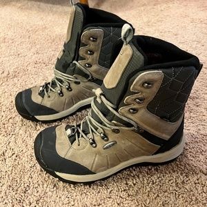 KEEN Women's Revel IV High-Calf Polar Insulated Hiking Snow Boot, Size 9, Tan
